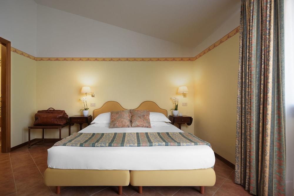 Hotel San Gregorio Пиенца Екстериор снимка