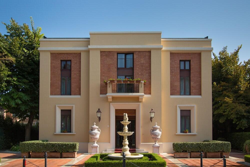 Hotel San Gregorio Пиенца Екстериор снимка